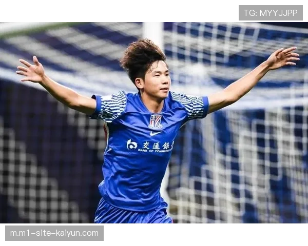 武里南联古德与素帕那头球接力 角球战术两度攻破申花城门